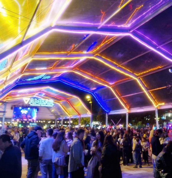Una carpa transparente para las Food Truck de las Fiestas del Pilar de Zaragoza