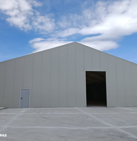 Una carpa con doble lona para reducir la condensación interior